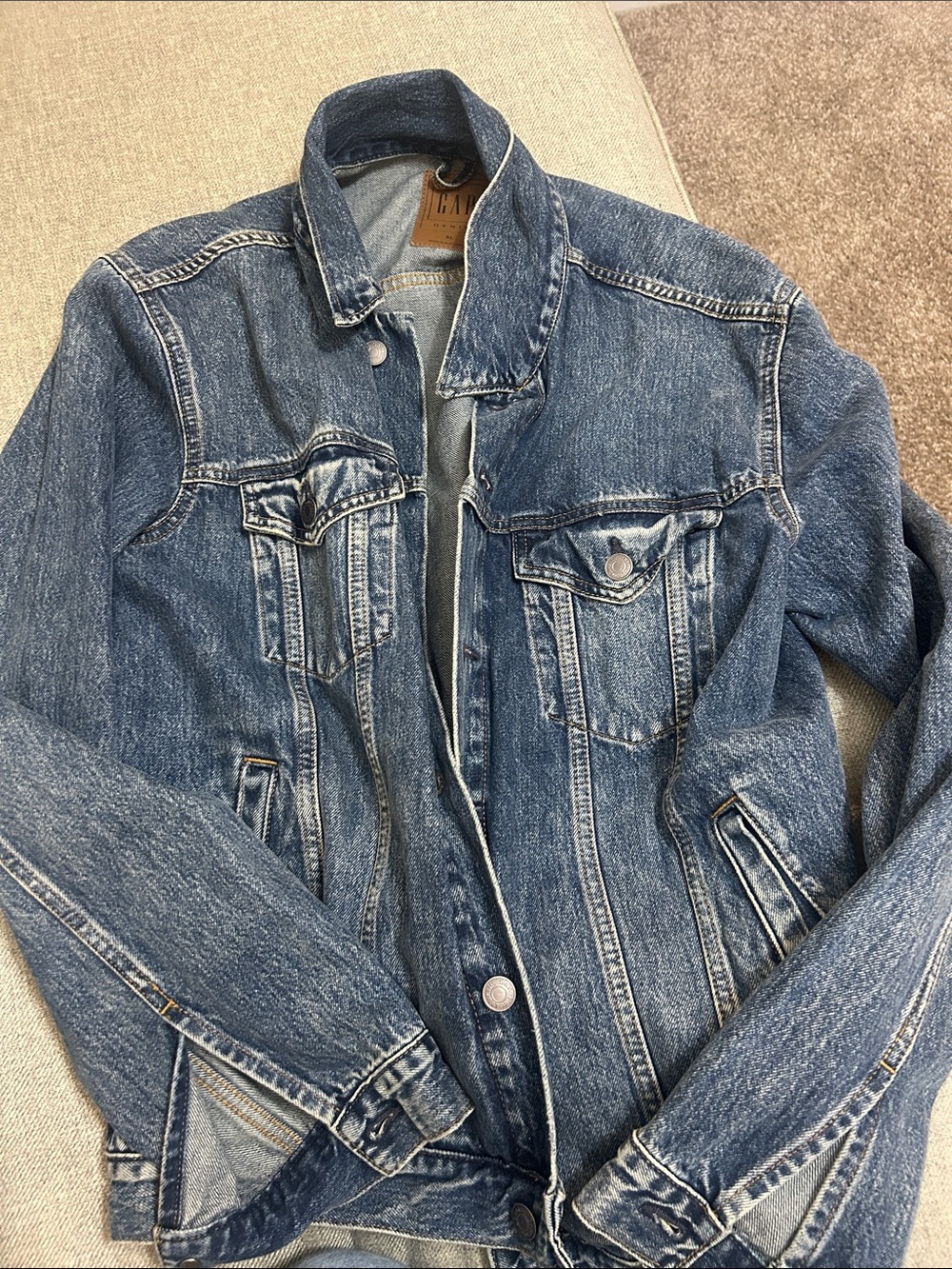 GAP Men's Blue Denim Jacket - Classic Trucker Style
